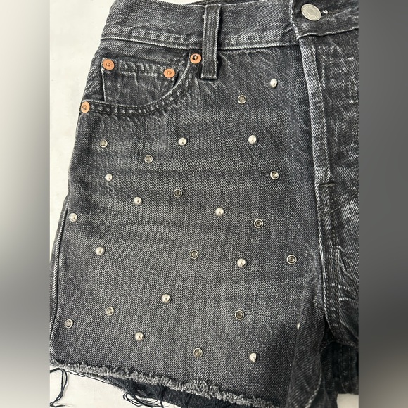 Levi’s Premium Wedgie Fit Shorts - Picture 7 of 8